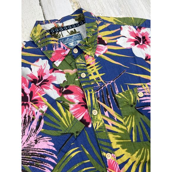 Huntington Beach Club‎ Hawaiian Button-Up- Size Large - Picture 1 of 9